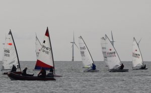 They're off; the start of the second race of the Spring Series