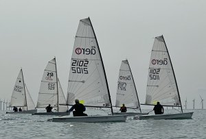 The leading boats at the start of the long distance race