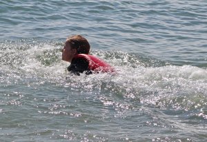 Poppy gives it her all on the swimming section