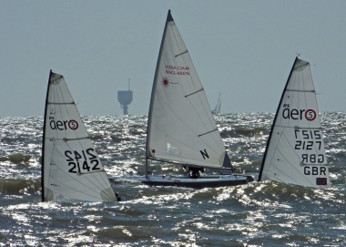 Hidden amongst the big waves is winner Ken Potts, followed by Jono Dunnett, on a high, and then Tim Dye