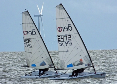 Brian Allen holds off Tom Bartlett in the RS Aero fleet